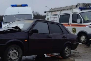 Последствия тройного ДТП устранили спасатели в Георгиевске